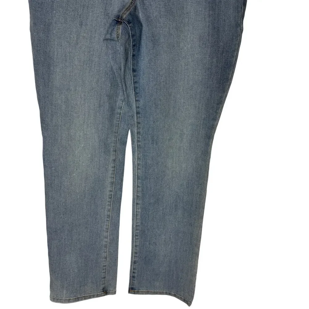 Kim Rogers Pull On Straight Leg Jean Pants 10P Eden Wash Tummy Control NWT